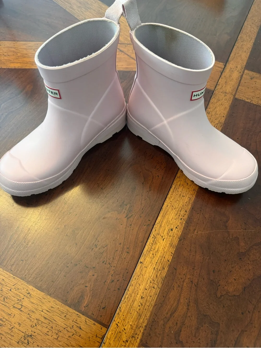 Hunter Kids Light Pink Rain Boots with Logo - size UK1 US2